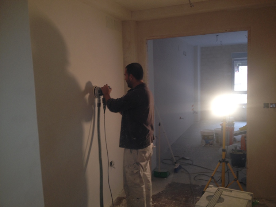 trabajo de quitar gotele 