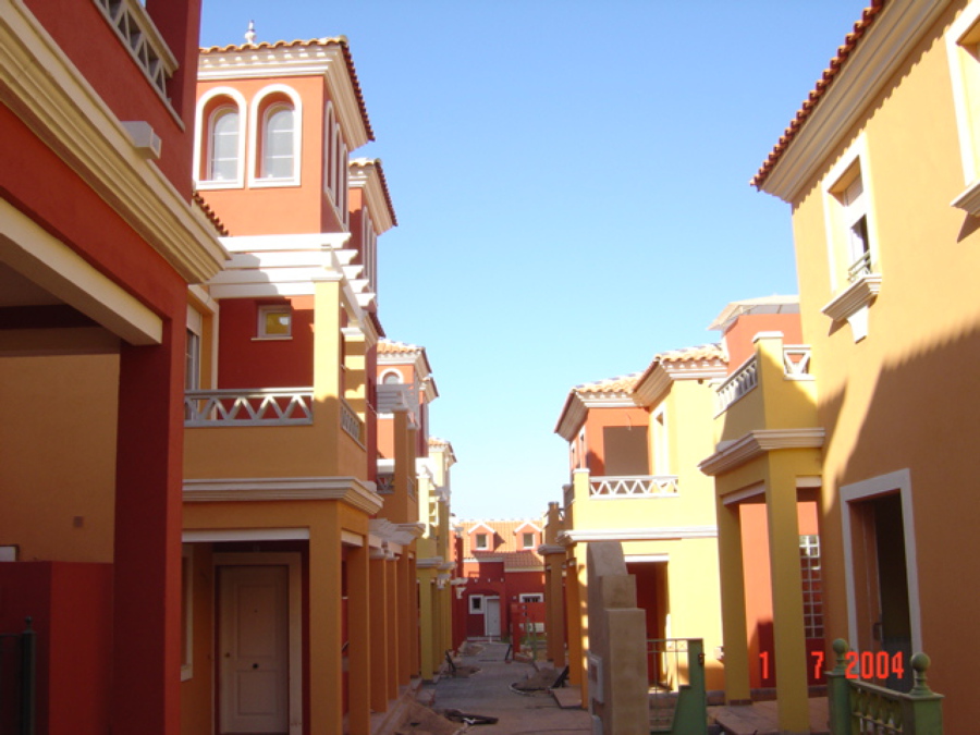 142 viviendas unifamiliares y plurifamiliares