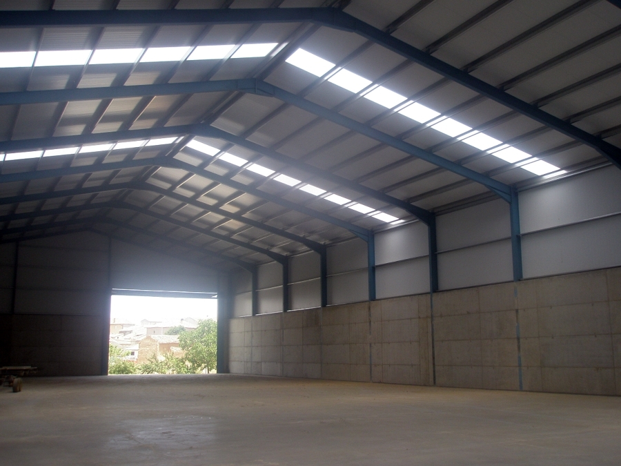 Nave agrícola en Aguilar de Campos