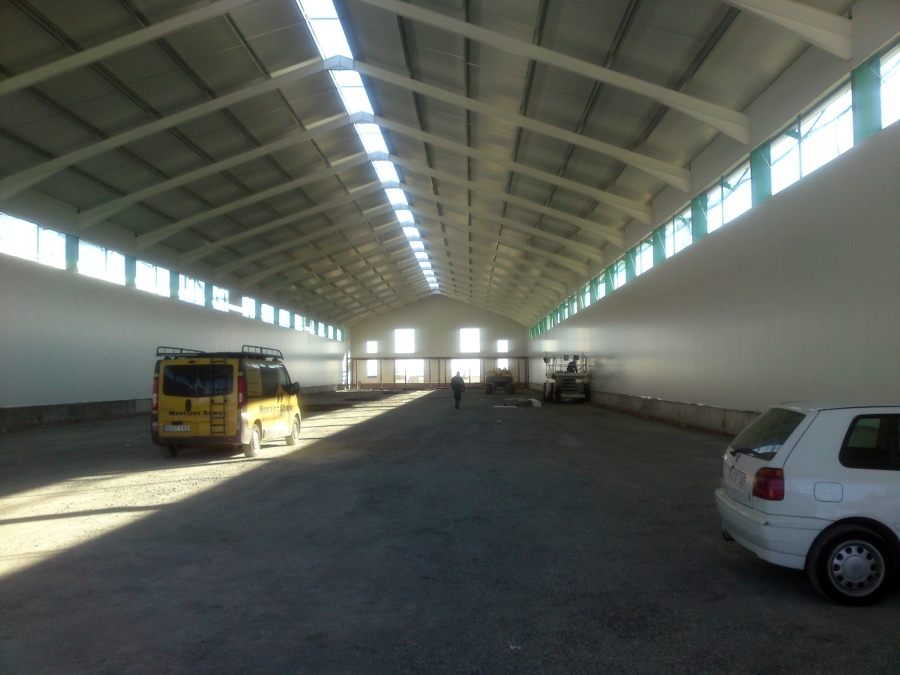 nave imdustrial para pollos.