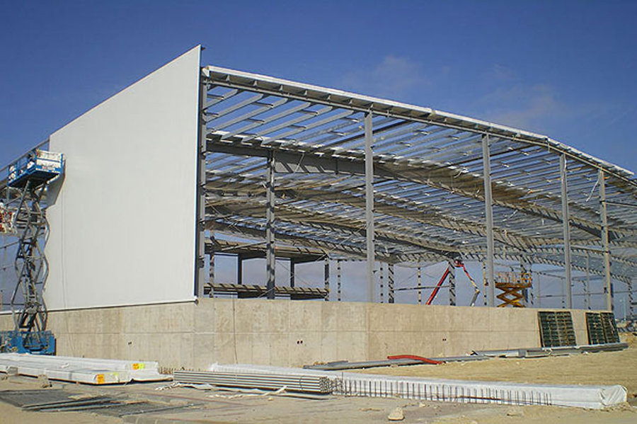 Nave industrial de estructura prefabricada de hormigón armado