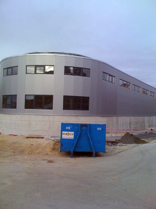 Nave Industrial Hogar-Hotel