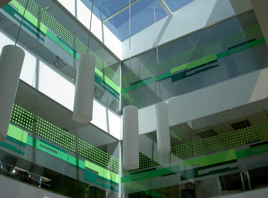 Nave industrial y de oficinas