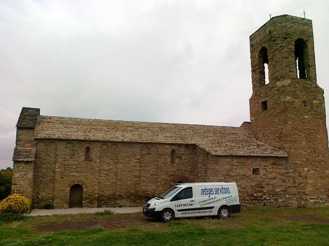 neteja de l'ermita per dins i per fora