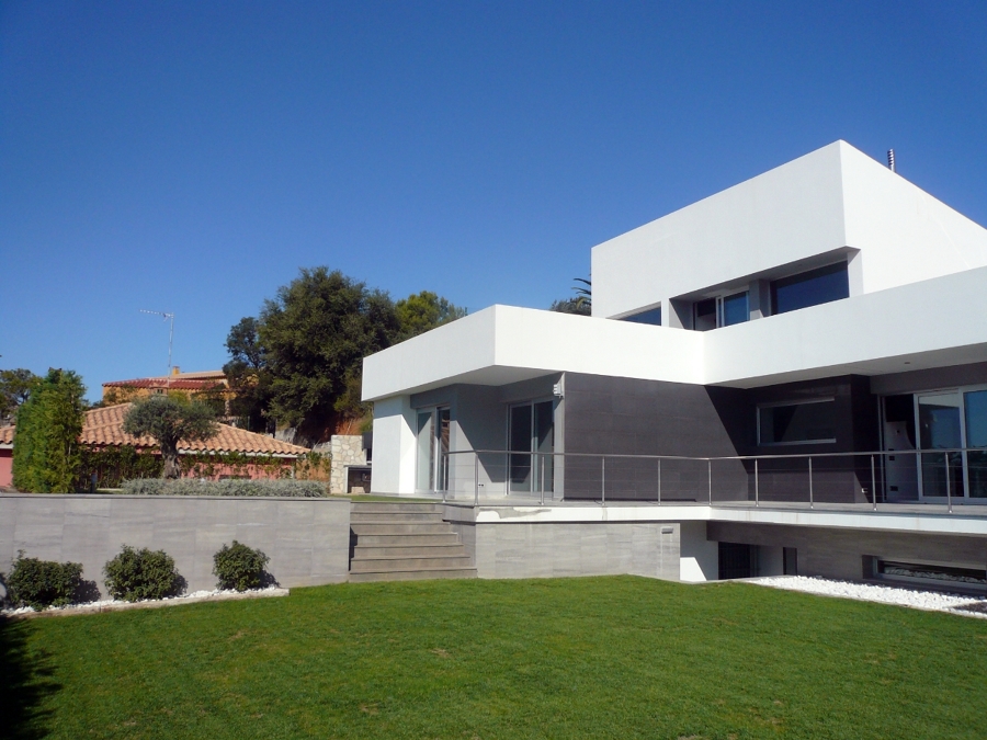 Obra nueva, exterior