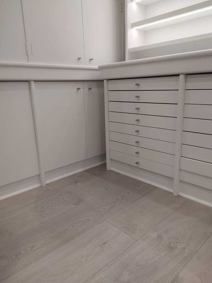 LACADO MOBILIARIO OPTICAS MARAGALL 4