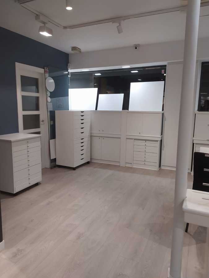 LACADO MOBILIARIO OPTICAS MARAGALL 1