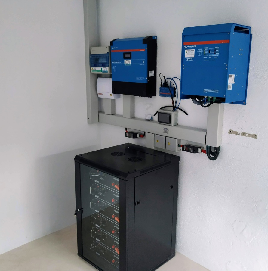 ENERGIA SOLAR FOTOVOLTAICA AISLADA, EN CASA DE CAMPO