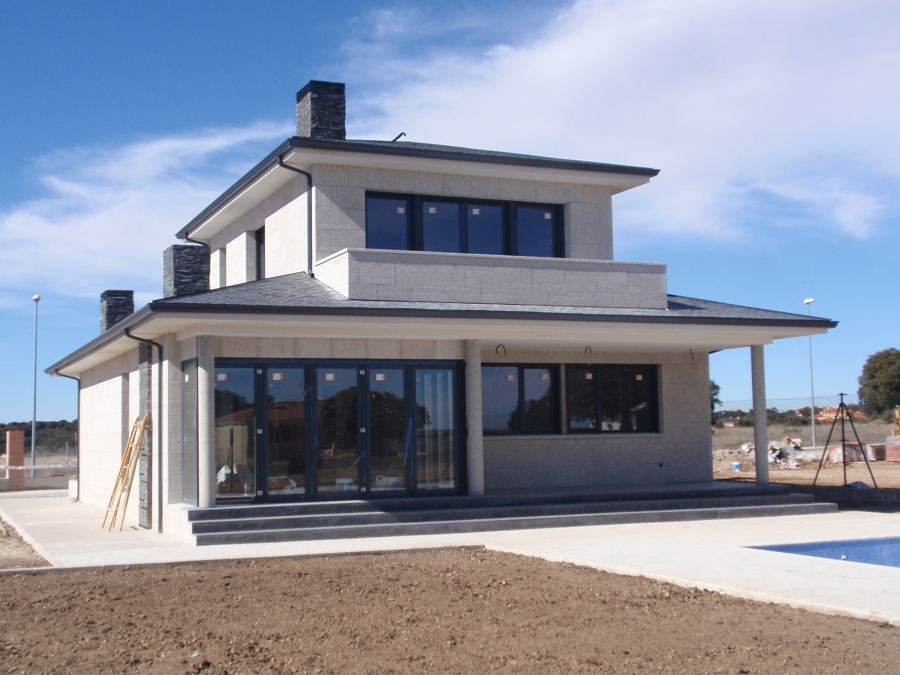 VIVIENDA UNIFAMILIAR AISLADA EN CUATRO CALZADAS (SALAMANCA)