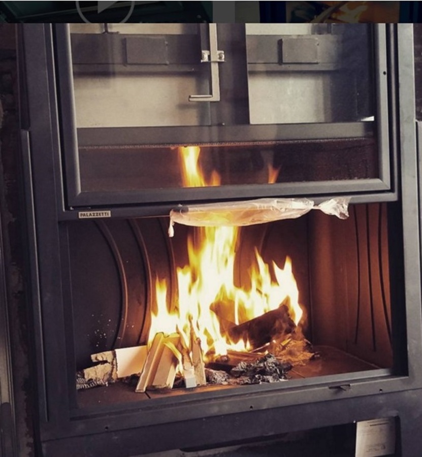 Chimenea puerta guillotina Palazetti