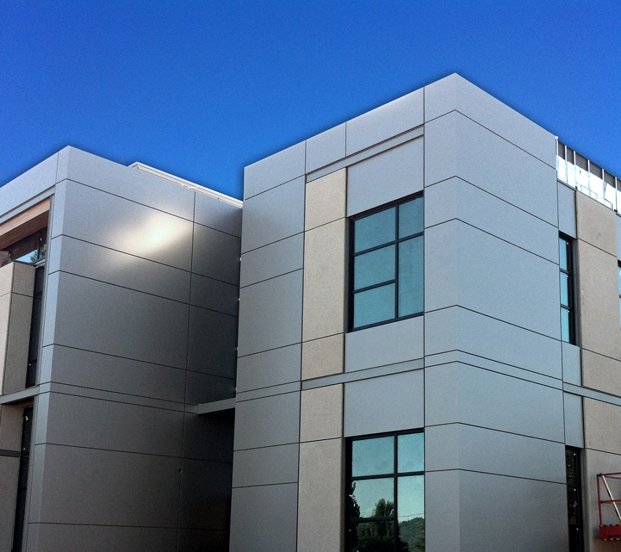 Fachada Revestida de Panel Composite