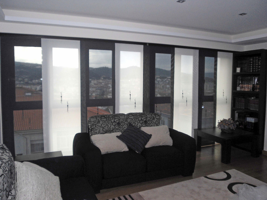 PANEL JAPONES DE SCREEN BORDADO