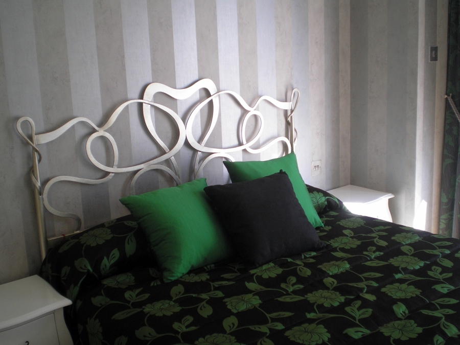 Papel de pared, colchas, cojines