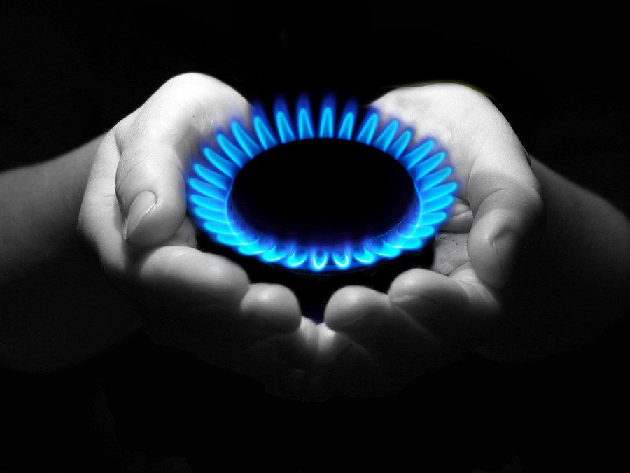 Instalación de gas natural en piso desde 380 euros con boletín