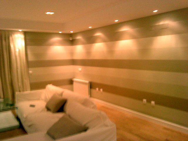 PAPEL SALON RAYA HORIZONTAL