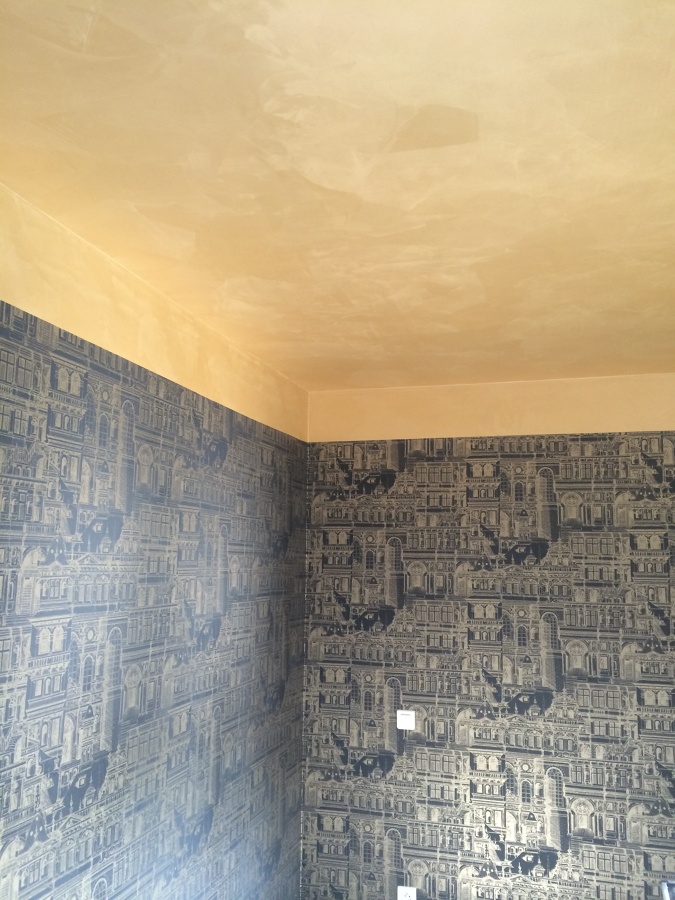 Papel y estuco metálico 