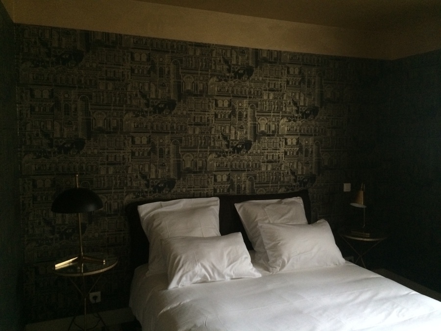 Papel y estuco metálico 