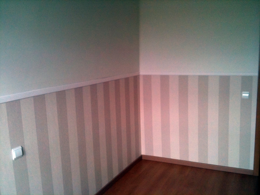 PAPEL Y MOLDURA ESCAYOLA