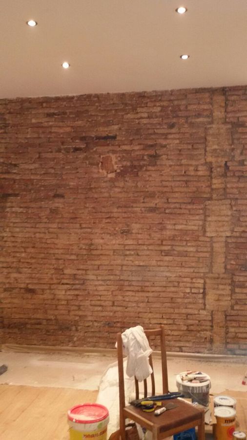 paramento de ladrillos Barnizado