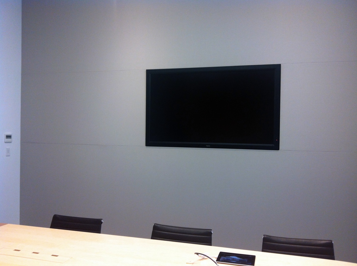 Pared con pantalla, firma americana de informática