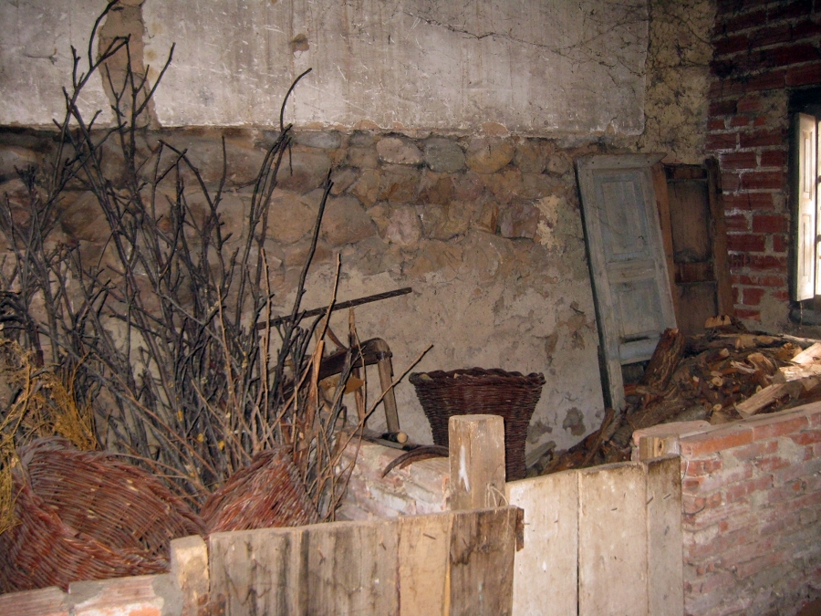 PARED DE PIEDRA A RECUPERAR EN INTERIOR