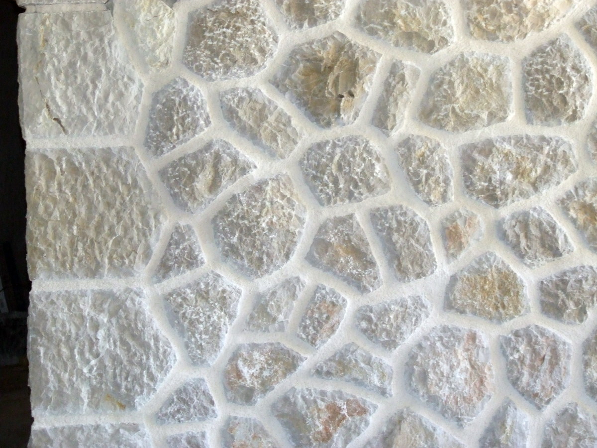 PARED INTERIOR