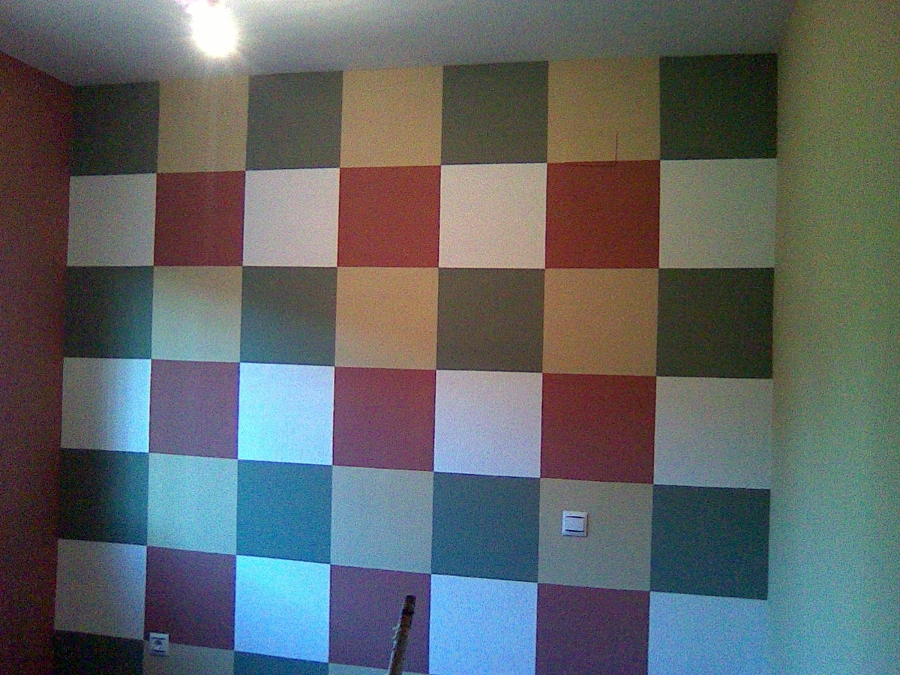 pared pintada a cuadros