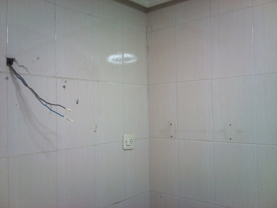 PAREDES BAÑO ANTES DE ESMALTADO