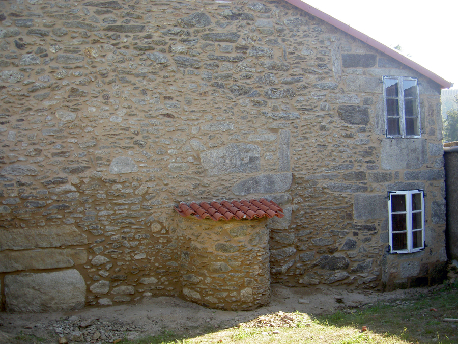 Paredes totalmente restauradas.