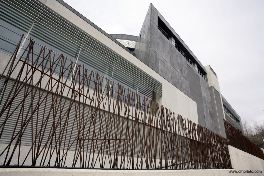 Parque Empresarial Avilés- Cierre Acero