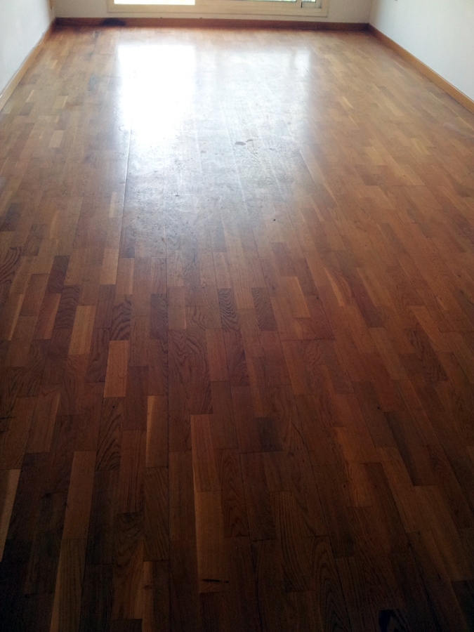 parquet flotante antes del pulido