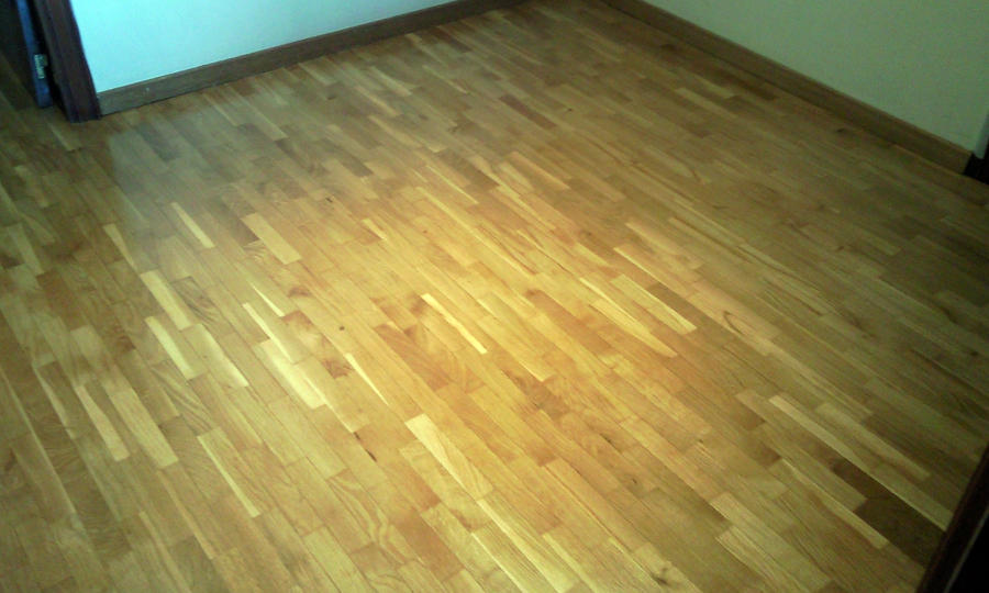 PARQUET MACIZO  ROBLE RESTAURADO