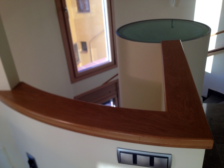 Pasamanos plano de roble