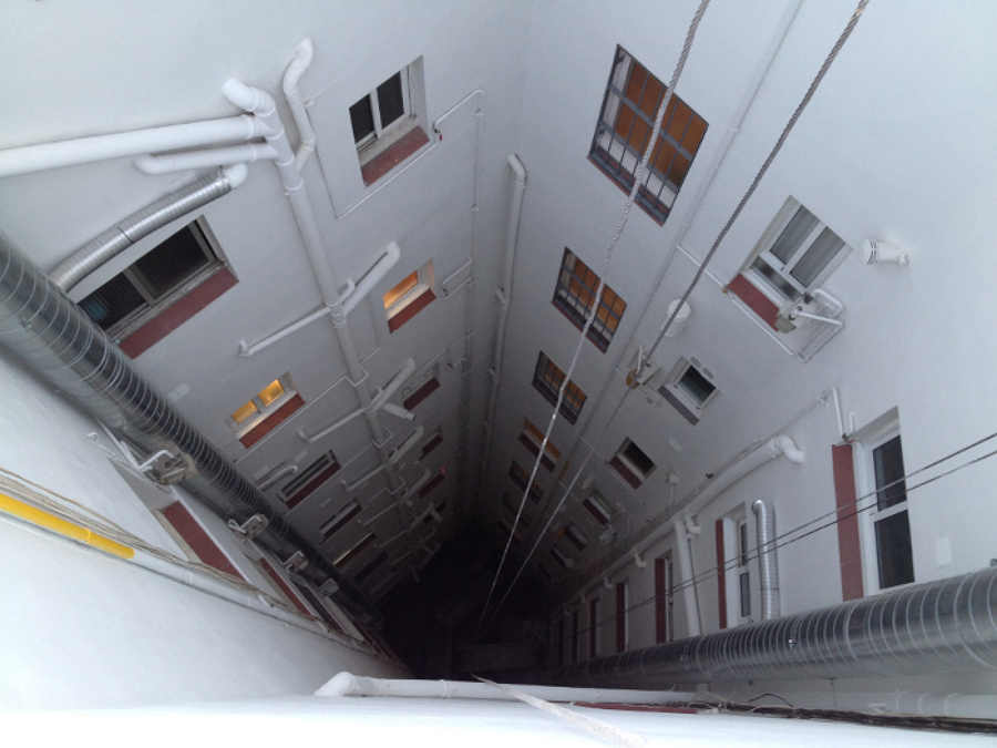 Rehabilitación de patio interior