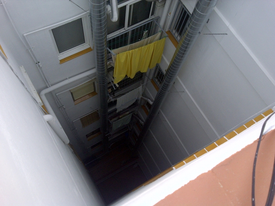 Patio de interior de luces