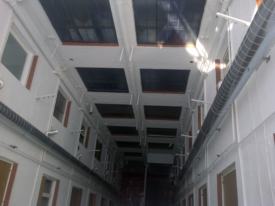 Patio de interior de luces