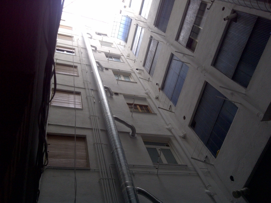 Patio de interior de luces