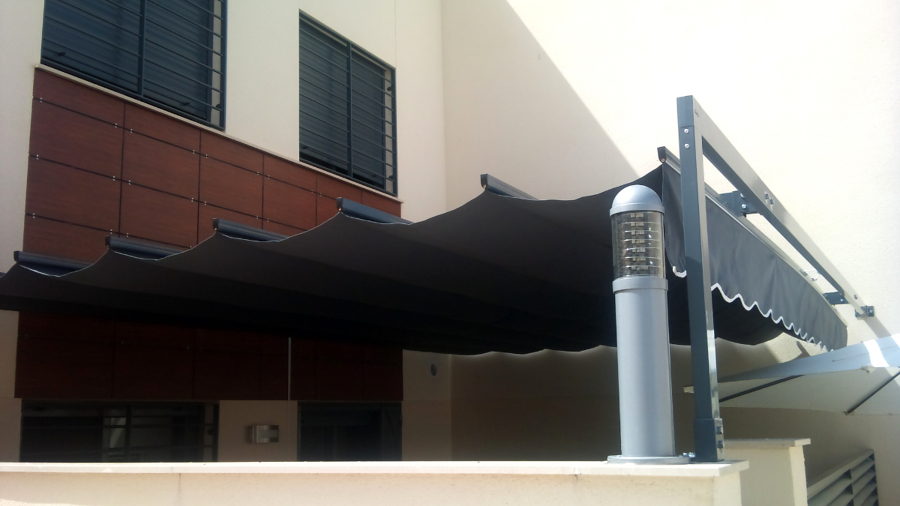 PATIO GUIAS CON PORTERIA