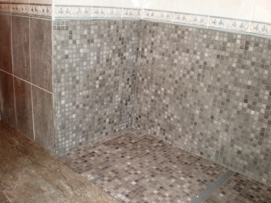 Pavimentación y alicatado de paredes(GRESITE)