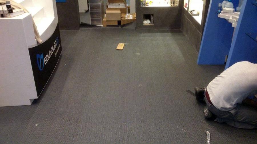 pavimento vinilo tejido en tienda