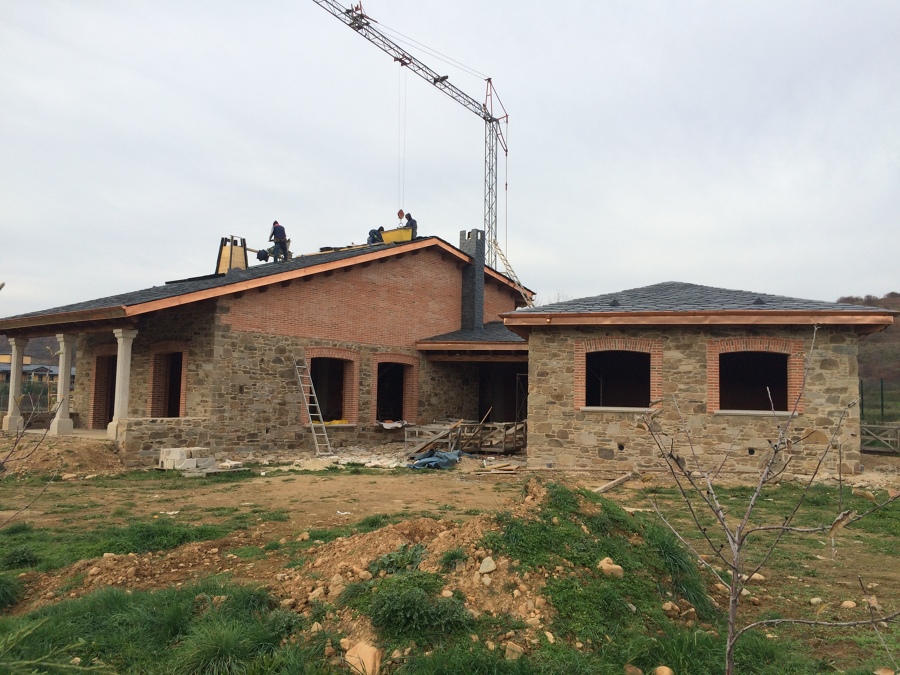 Construcción de vivienda unifamiliar 