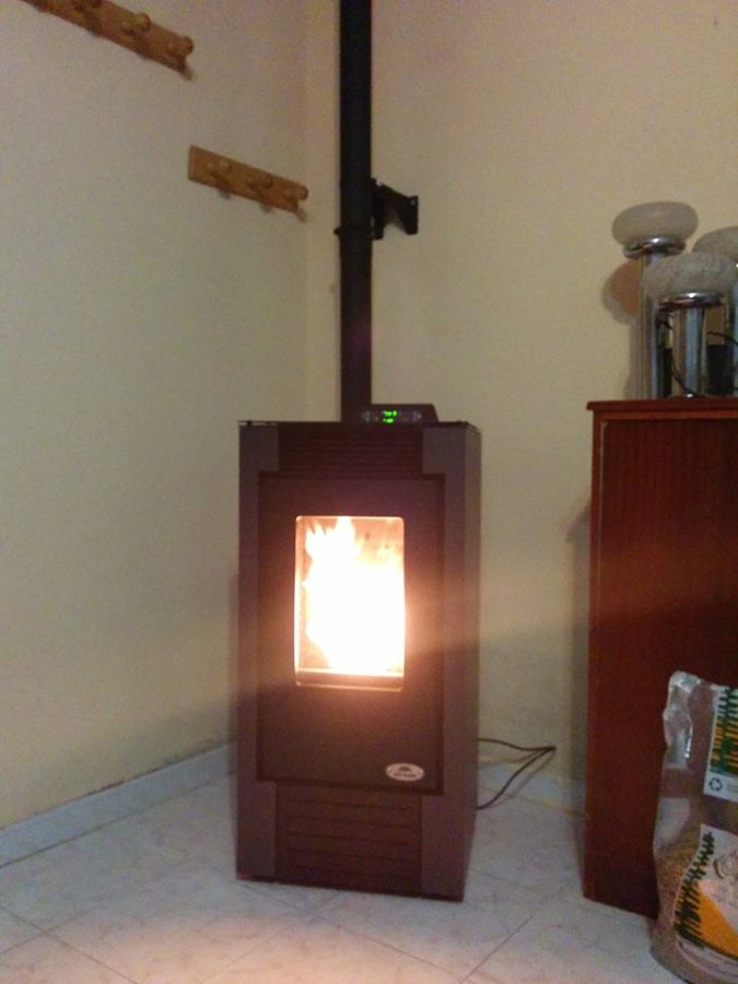 Pellet Aire 8 kw.