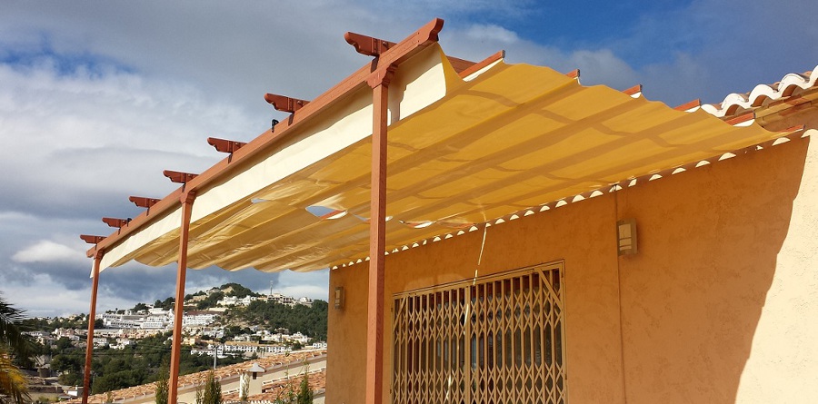 Pérgola lacada en madera PVC