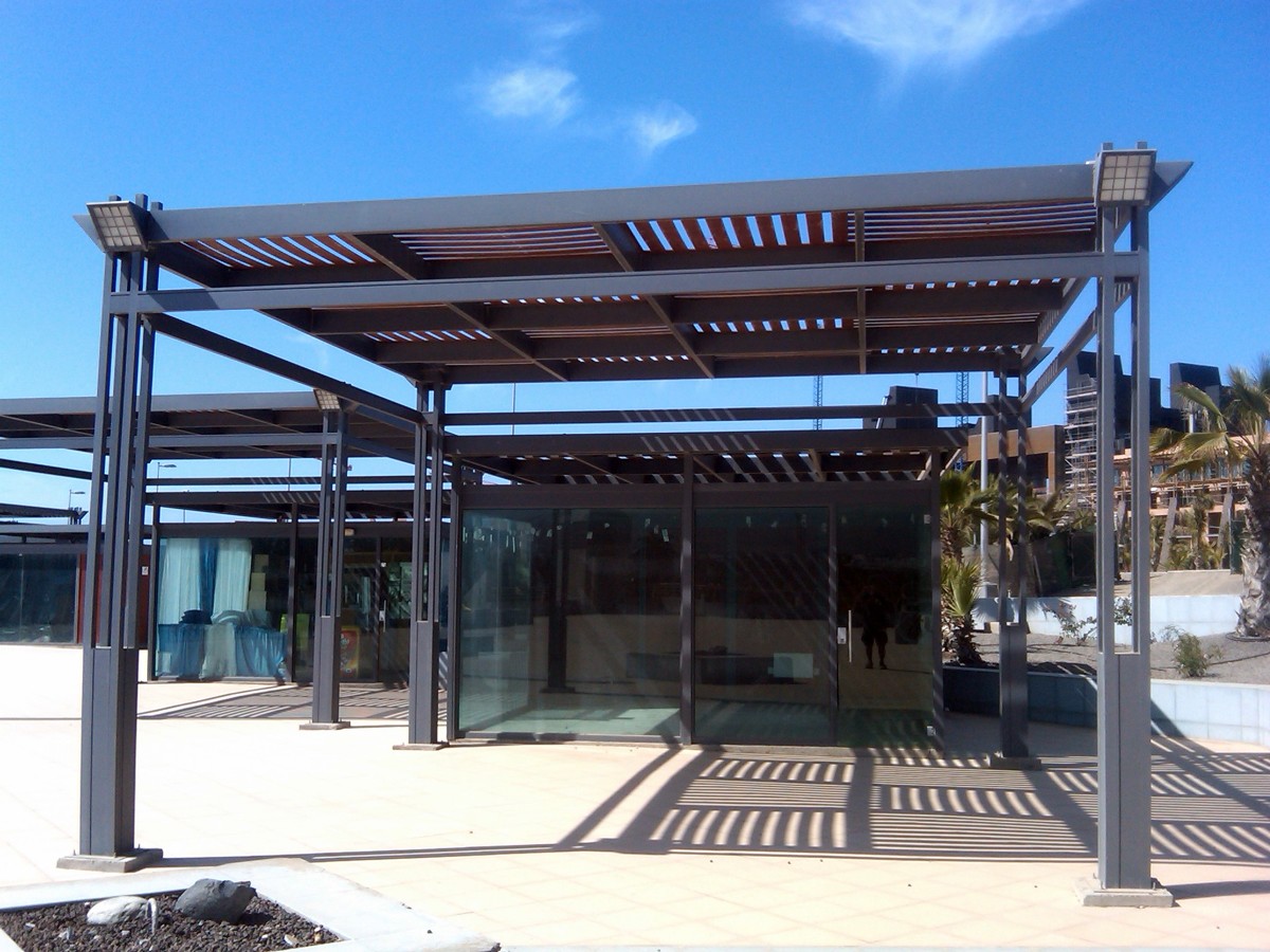 Pergolas y Locales Comerciales 
