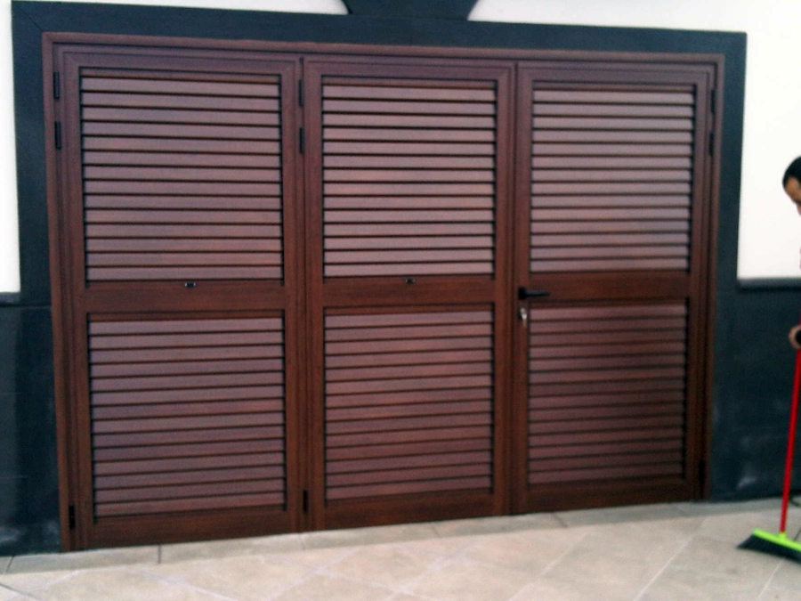 PERSIANA TIPO MALLORQUINA 