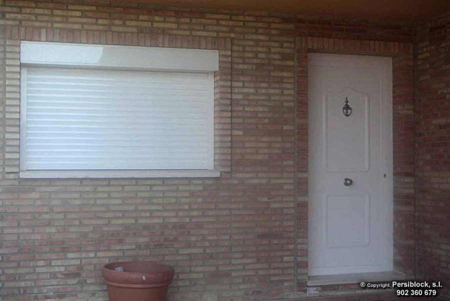 Persianas de seguridad autoblocantes