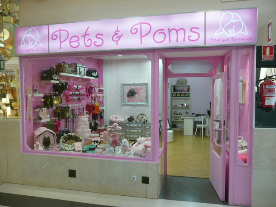 PETS & POMS