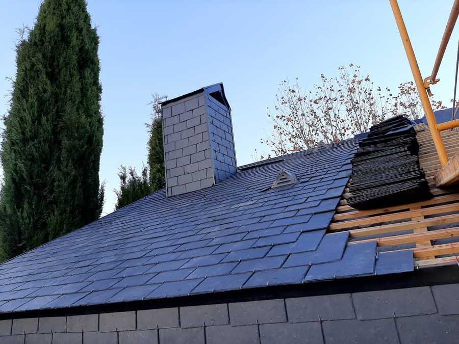 Saneamiento de tejado de Pizarra