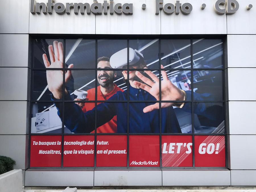 VINILO MICROPERFORADO IMPRESO