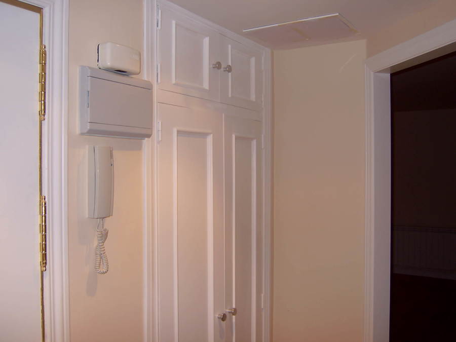 Lacado de armarios y puertas.